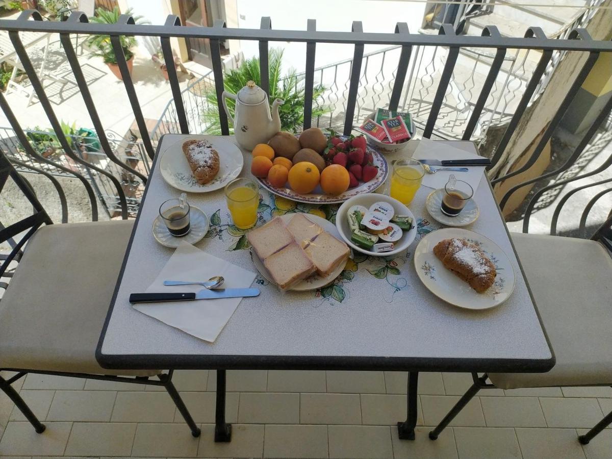 Apartamento Marifra Flats Taormina Exterior foto