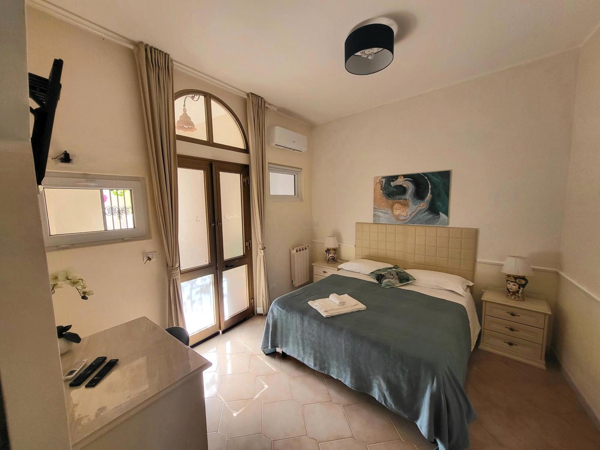 Apartamento Marifra Flats Taormina Exterior foto